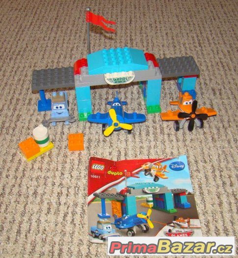 Lego Duplo 10501 - Skipperova letecká škola – fotografie 1