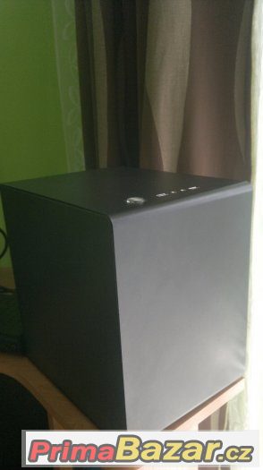 Velký potenciál v malém (4x 3.0GHz, až 16GB DDR2, Seasonic) – fotografie 1