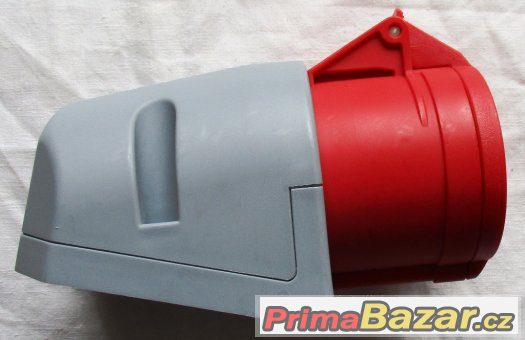 Třífázová zásuvka - 5 pólová, 32A / 400V, krytí IP 44, TT – fotografie 1