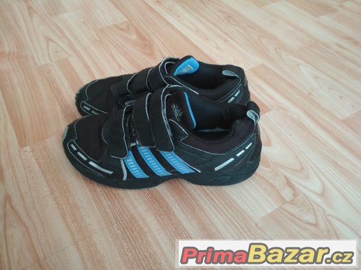 Chlapecké botasky adidas vel.35 – fotografie 1