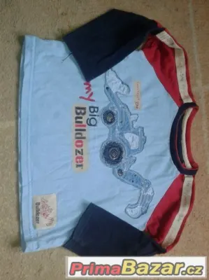 triko s buldozerem