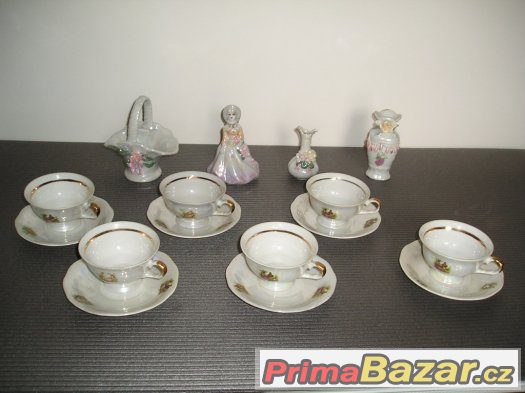 Porcelánová růžová sada - kompletní. – fotografie 1