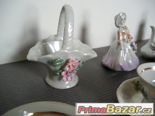 Porcelánová růžová sada - kompletní. – fotografie 2