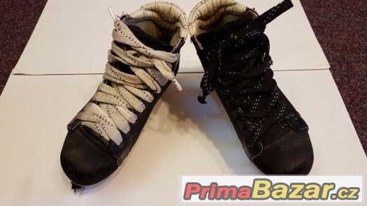 Brusle chlapecké starší 22,5 cm – fotografie 3