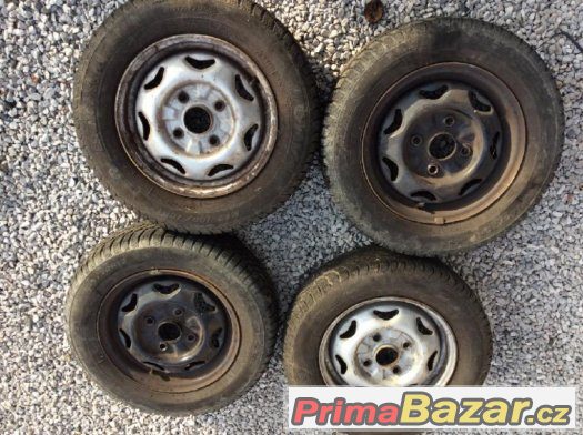 Kola Subaru Justy 13" – fotografie 1