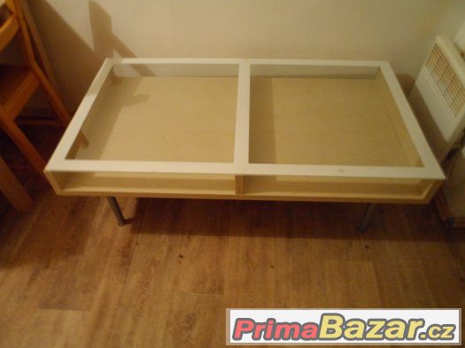 Skleněni stůl IKEA – fotografie 1