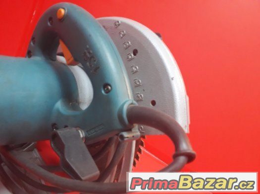 Kotoučová pila Makita 5903R – fotografie 4