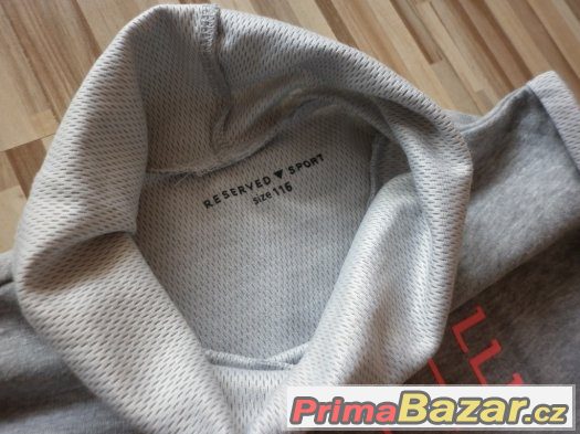 mikina bez rukavu Reserved – fotografie 3