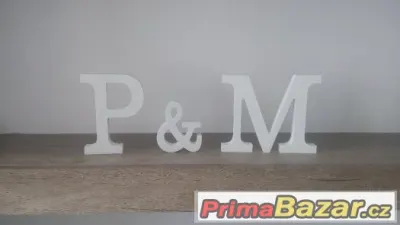 Dekorativní písmena P a M