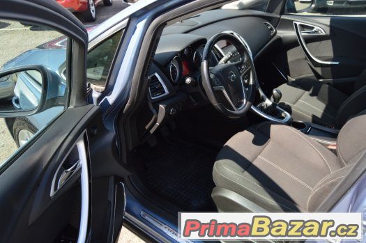 Opel Astra 1.4 T 1. MAJ., SPORTS TOURER – fotografie 5