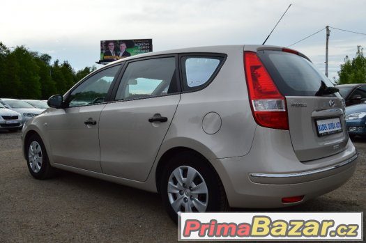 Hyundai i30 1.6 i CVVT 92 kW NOVÉ V ČR, 1.MAJ. – fotografie 4