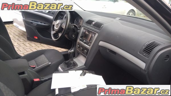 Octavia combi 1.6tdi cr,facelift,navigace,alu.kola,serviska,2012. – fotografie 7