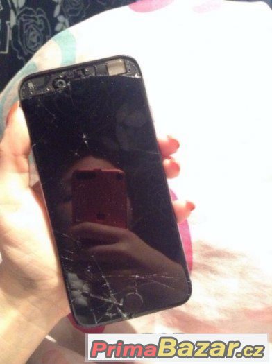 Shánim Apple iPhone poškozený – fotografie 1