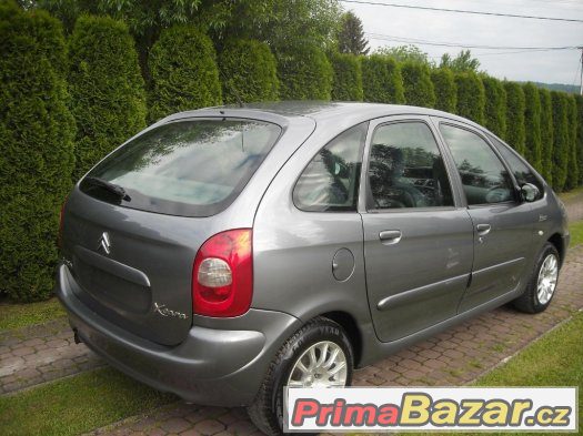 CITRÖEN XSARA PICASO 2.0HDI R.v. 5/2003 – fotografie 3
