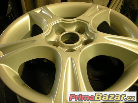 PRODÁM 1KS ORIGINÁL ALU DISK NA SEAT/ŠKODA,VW 6x15 ET 43 – fotografie 3