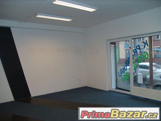 Pronajmu-obchodní prostory Ostrava -Mar. Hory 52 m2 – fotografie 2