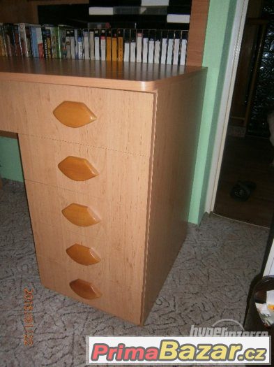 Psací stůl (120x60x77) – fotografie 2