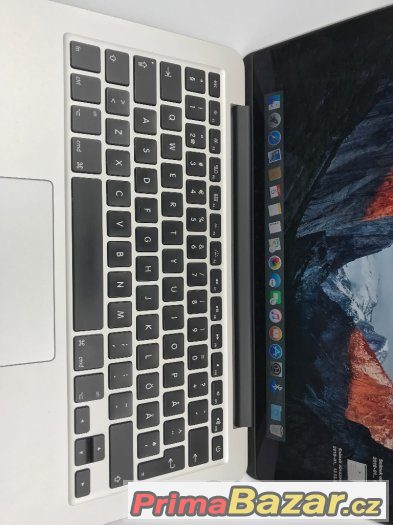 Macbook PRO 13" 2015 - 256GB, 8GB RAM, i5 – fotografie 4