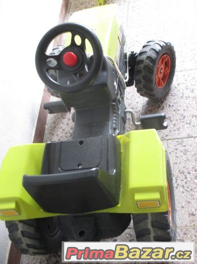 Šlapací plastový traktor-  vánoční dárek – fotografie 4