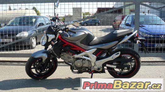 Suzuki GSF 650 Gladius 25 Kw – fotografie 1