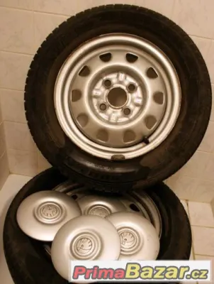 Škoda 13" 4x100-Sada kol-letní pneu + poklice