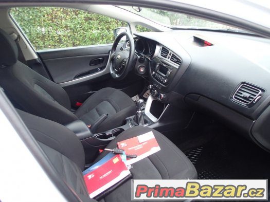 Kia Ceed 1.6CRDi 94kW Comfort Koup.ČR,1.majitel,Servis.kniha – fotografie 4