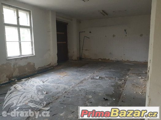 Rekreační objekt - bývalá administrativní budova, Jeseník, M – fotografie 4