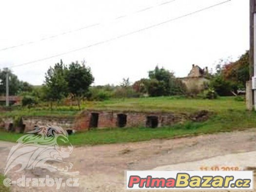 Objekt bývalého statku, včetně pozemku a příslušenství, k.ú. – fotografie 3