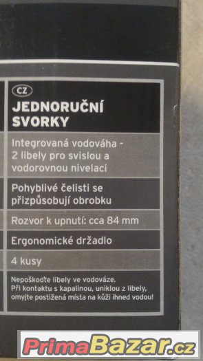 Truhlářské svorky plastové s vodováhou – fotografie 3