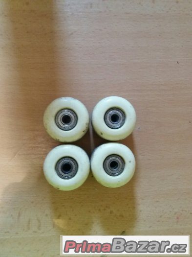 Kolečka na skateboard – fotografie 1