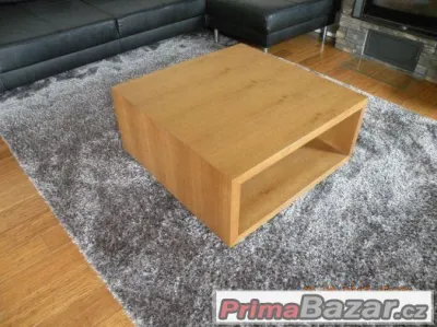 Designový konferenční stolek - masiv