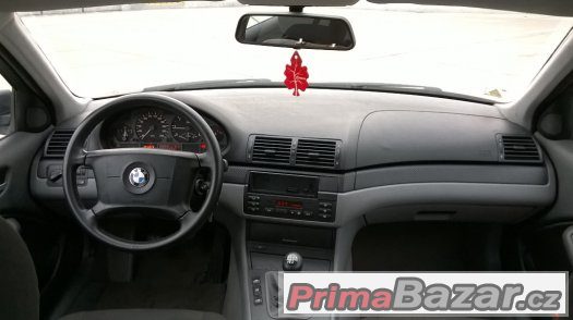 BMW E46 Touring - interiér - palubní deska – fotografie 1