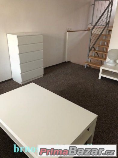 Pronájem mezonetu 1+1/ flat to rent 52 m² Brno-Židenice – fotografie 5