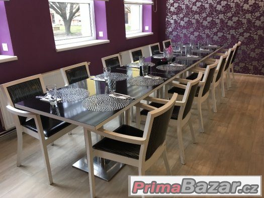 Interiér stylové restaurace na prodej - stoly, židle, světla – fotografie 5