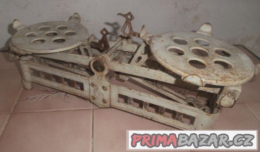 Prodám starou váhu-k renovaci, pouze osobní odběr. – fotografie 3
