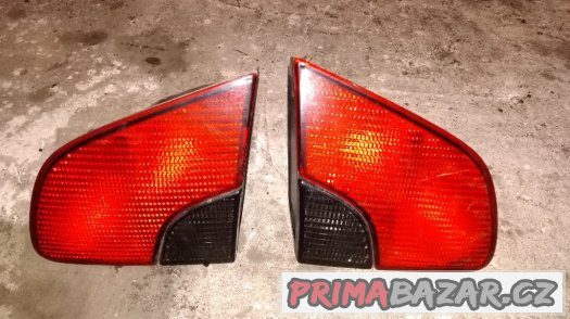 PEUGEOT 406 1,8 81KW 1995-2004 - ZADNÍ VNITŘNÍ SVĚTLA – fotografie 1