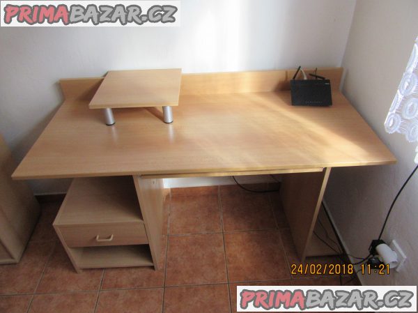 STŮL po  PC – fotografie 1
