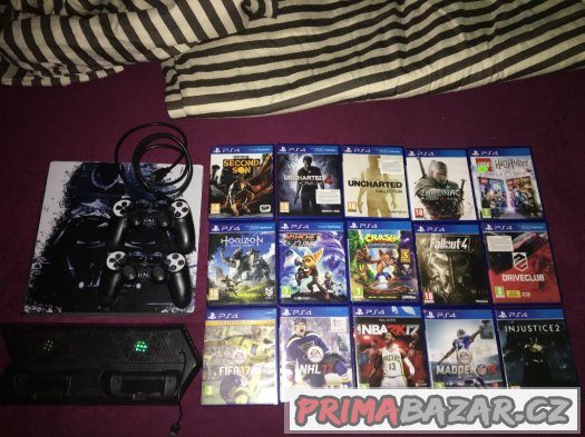 Playstation 4 PRO, 2 ovladače,rok a pul zaruka – fotografie 1
