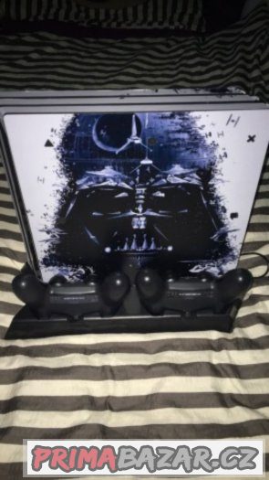 Playstation 4 PRO, 2 ovladače,rok a pul zaruka – fotografie 4