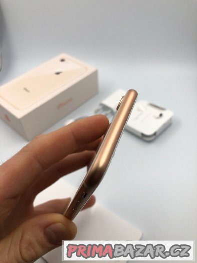 Apple iPhone 8 256GB zlatý – fotografie 5