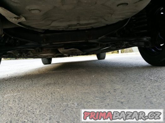 FORD FOCUS COMBI 1,6i16v 74 KW.KLIMA. – fotografie 5