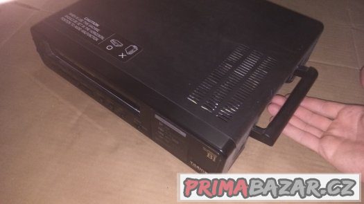 TOSHIBA vhs - video přehrávač – fotografie 2