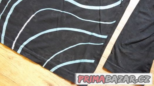 Pánské triko DESIGUAL Black Amazement - velikost L – fotografie 4