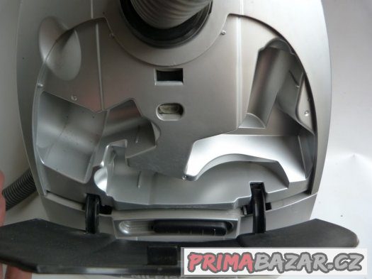 VYSAVAČ NILFISK A100 1400W DÁNSKO PC 7800.- – fotografie 5