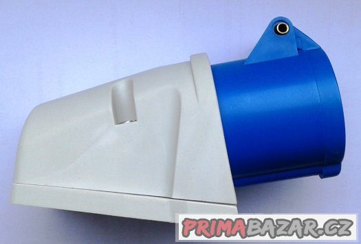 Zásuvka - 3 pólová, 16A / 230V, krytí IP 44 – fotografie 1