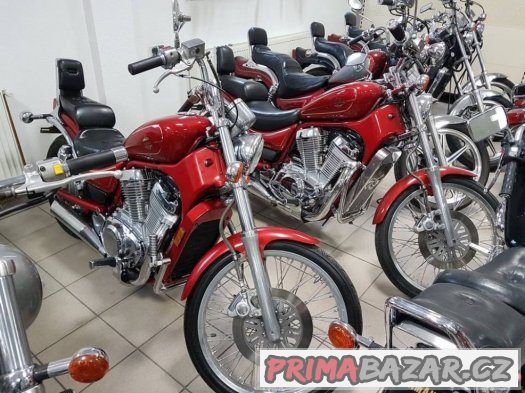 Suzuki vs 800 intruder krasny ako novy 1993 roku 17000km – fotografie 1