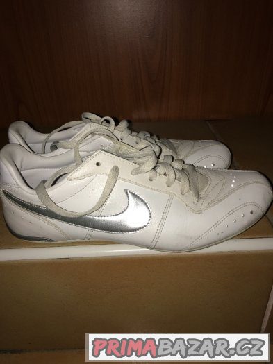 Boty NIKE – fotografie 1
