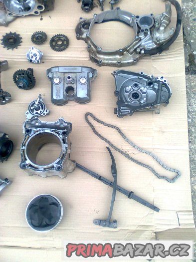 dily na MOTOR yamaha YZ 450F 06-09 a WR – fotografie 5