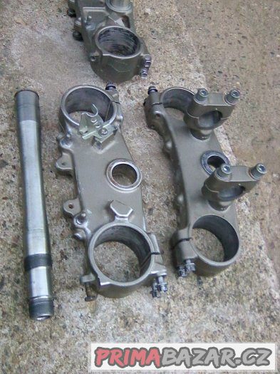bryle na vidle KYB 48mm a central YAMAHA yz - wr 06-12 – fotografie 5
