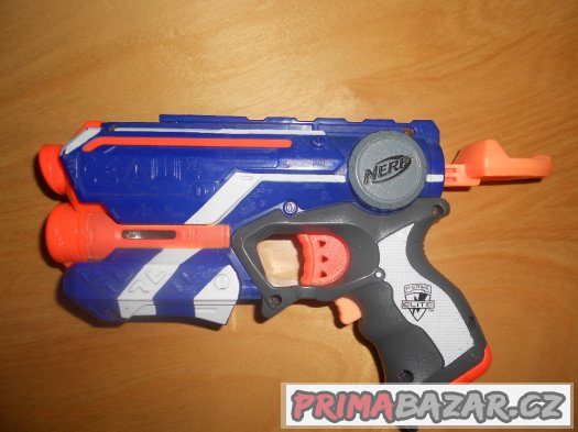 Pistole Nerf Firestrike (bez nábojů) – fotografie 1